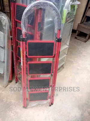 4 Steps Red a Ladder