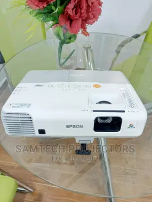 Uk Used(Epson)Projector Here in Ikeja, Lekki N Outside Lagos