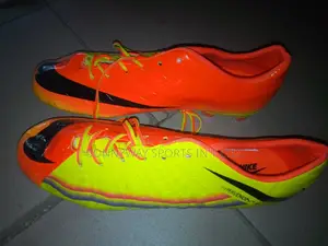 Nike Leather Size 46 Soccer Boot