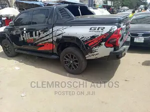 High Quality Certified Body Stickers Roller Cover Hilux 23