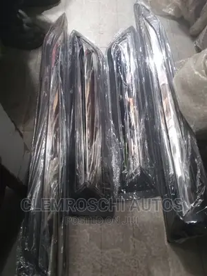 High Quality Certified Side Door Door Chrome Hilux 2022