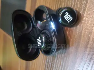 JBL Live Free Nc