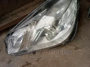 E350 2010/11 Head Light Each Non Charger