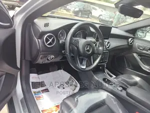 Mercedes-Benz GLA 250 2017 Gray