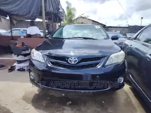 Toyota Corolla 2012 Black