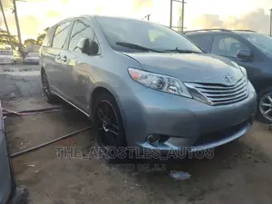 Toyota Sienna 2015 Gray
