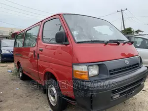 Toyota HiAce 1996 Red