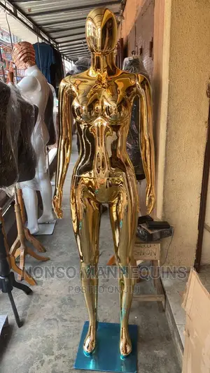 Size 10 Dark Gold Faceless Chrome Mannequin