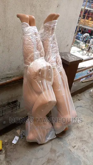 Female Armless Plastic Size 10 Body Mannequin