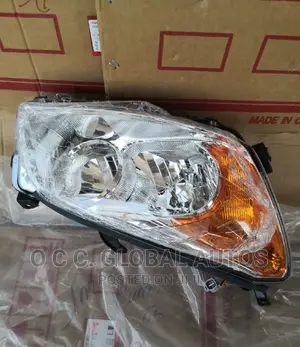 Head Lamp Toyota Rav4 2010 Model
