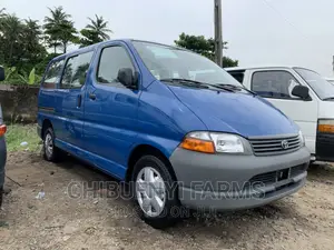 Toyota HiAce 2002 Blue