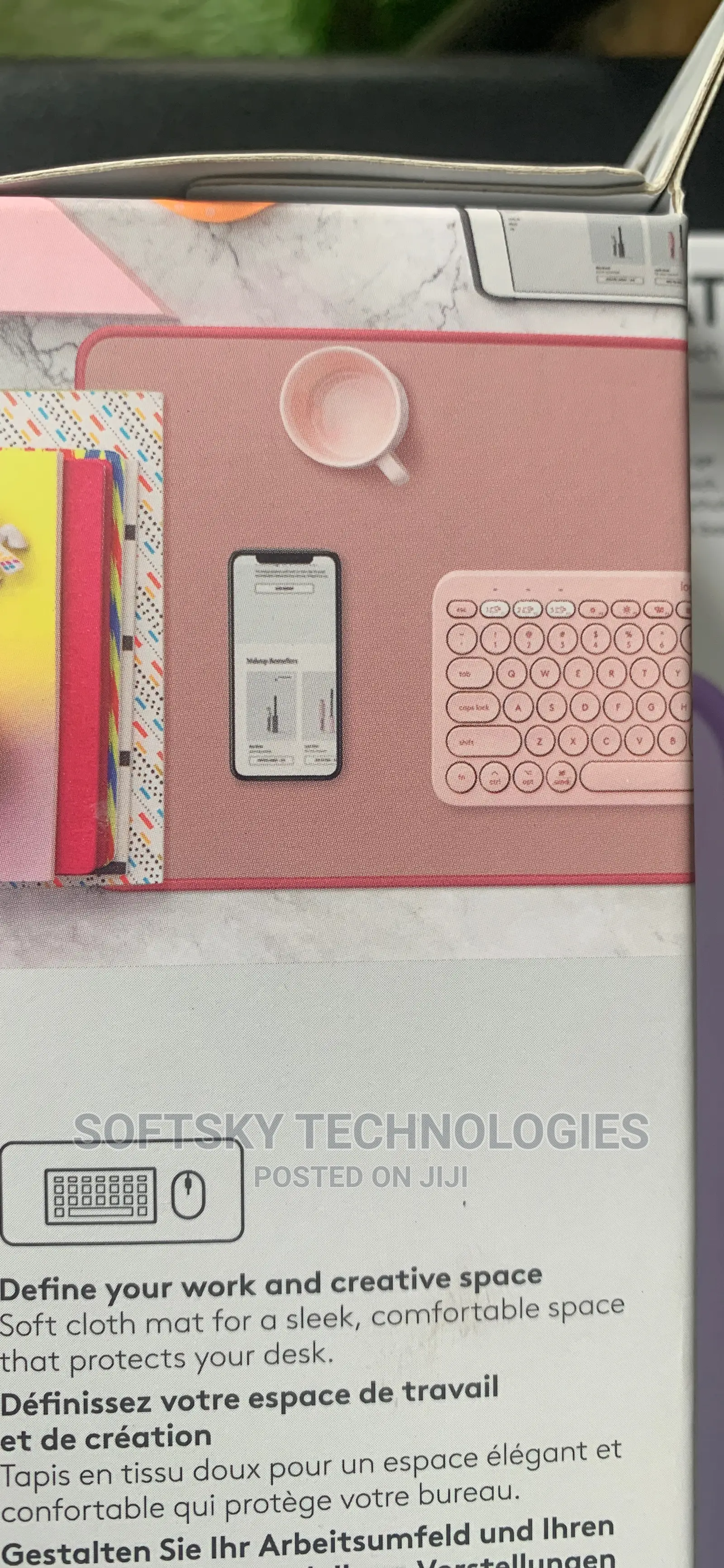 Logitech Desk Mat (Studio Series