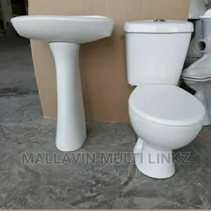 Quality Twyford Top Flush Toilet Seat (Water Closet).