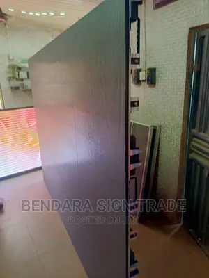 8ft by 6ft Cabinet Video Screen