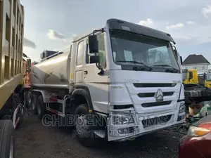 Howo Diesel Tanker - Liters