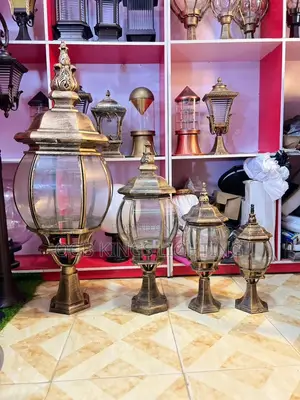 European Retro Exterior Outdoor Standing Lamp