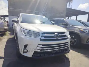 Toyota Highlander XLE 2019 White