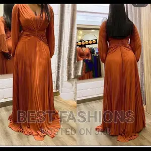 Quality Ladies Chiffon Classy Pleated Dinner Gown