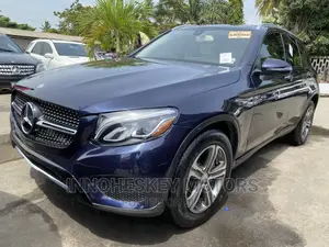 Mercedes-Benz GLC-Class 2017 Blue