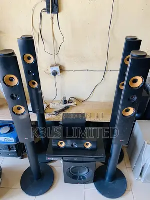 LG 3D Blu-Ray Wireless HOME Cinema