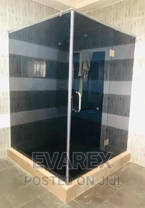 Luxury Customize Shower Cubicle. 10mm Blue Glass 140 X 140cm