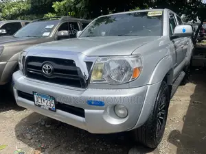 Toyota Tacoma Double Cab V6 Automatic 2011 Silver