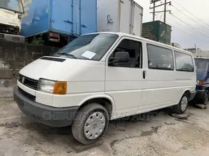 Volkswagen Transporter 2004 White