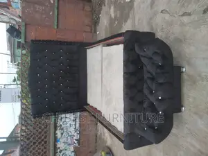 Quality 4.5by6 Upholstery Padded Bed Frame With One Footrest