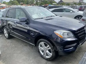 Mercedes-Benz M Class ML 350 4Matic 2013 Blue
