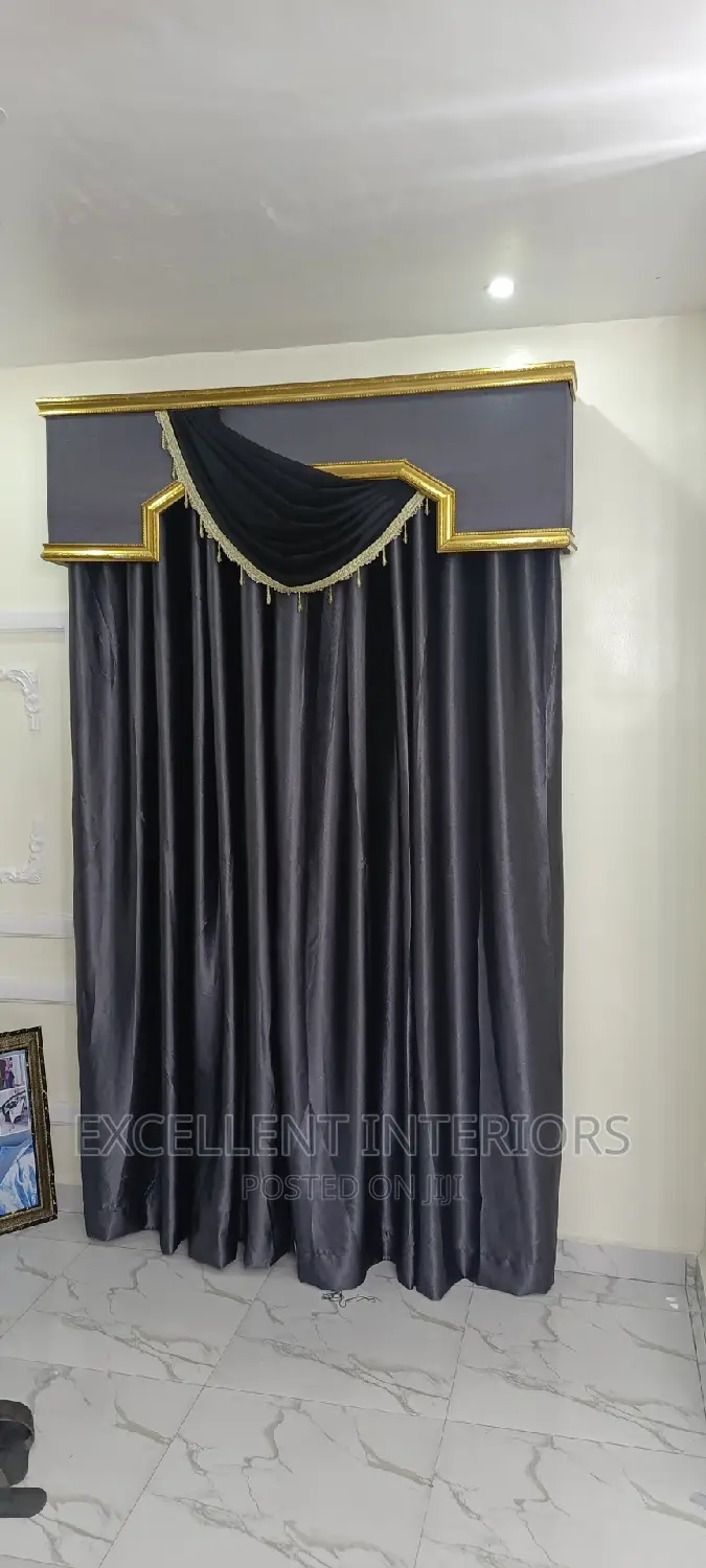 High Class Royal Board Curtains.