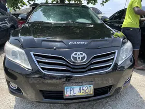 Toyota Camry LE 4dr Sedan (2.5L 4cyl 6AM) 2010 Black