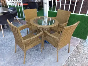 Outdoor Swimming Pool Table and Chairs