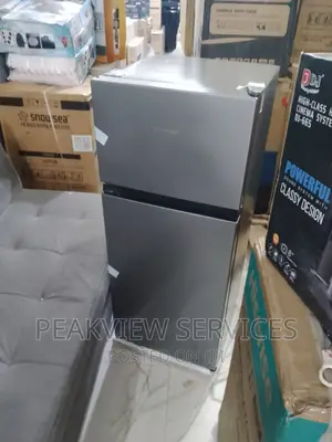 Super Quiet 124L Hisnese Top Freezer Refrigerator''ref172dr