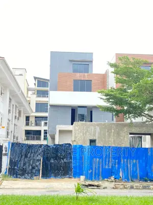 Furnished 5bdrm Duplex in Bananas Lsland for sale