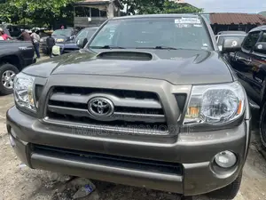 Toyota Tacoma Double Cab V6 Automatic 2010 Brown