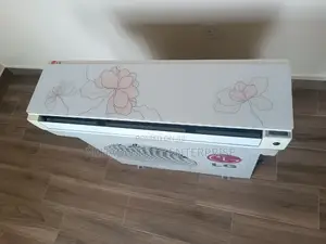 1.5HP LG Glass Design Air Conditioner