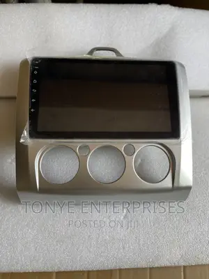 Ford Focus 1999-2009 (Manual Ac) Multimedia Player