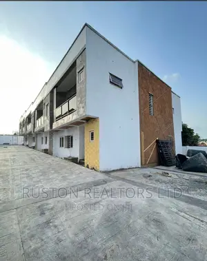 4 Bedroom Terraced Duplex With Bq