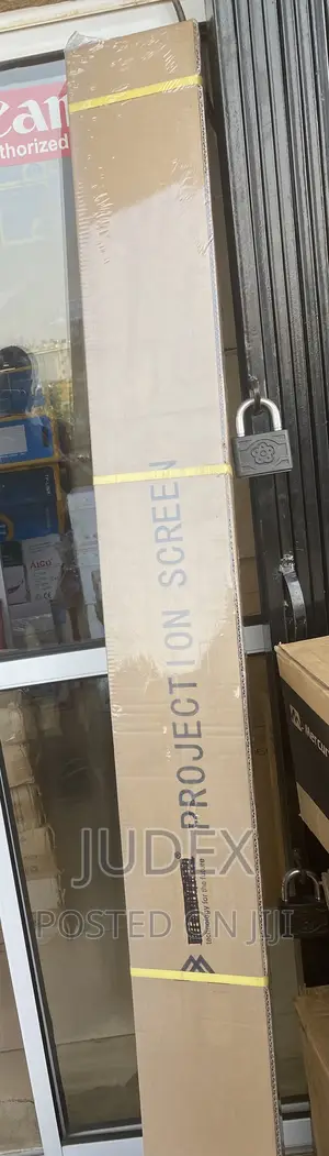 Projector Screen