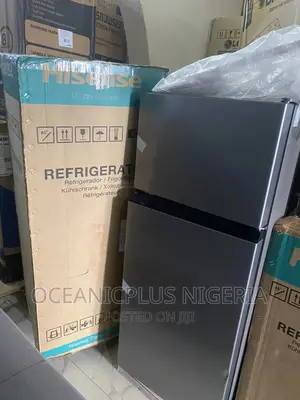 Standard Top Freezer Refrigerator With Double Door
