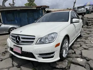 Mercedes-Benz C300 Luxury 4Matic Sedan AWD (3.5L 6cyl 7A) 2013 White