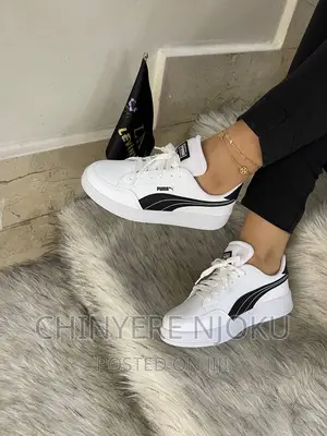 Puma Sneakers
