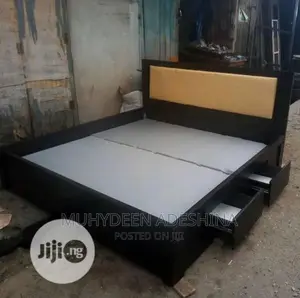 4.5ft By 6ft Bedframe