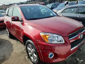 Toyota RAV4 2010 Red