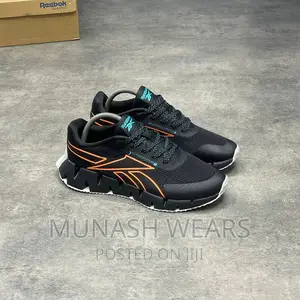 Reebok Classic Sneakers
