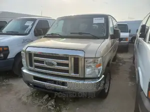 Ford E350 2012 Gold