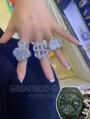 Luxury Rings/ Pendant
