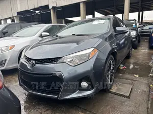 Toyota Corolla 2016 Gray