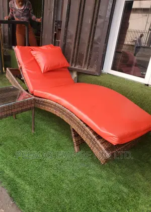 Original Executive Swimming Pool Side Bed
