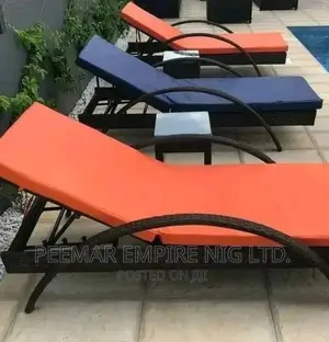 Original Executive Swimming Pool Side Bed So Powerful